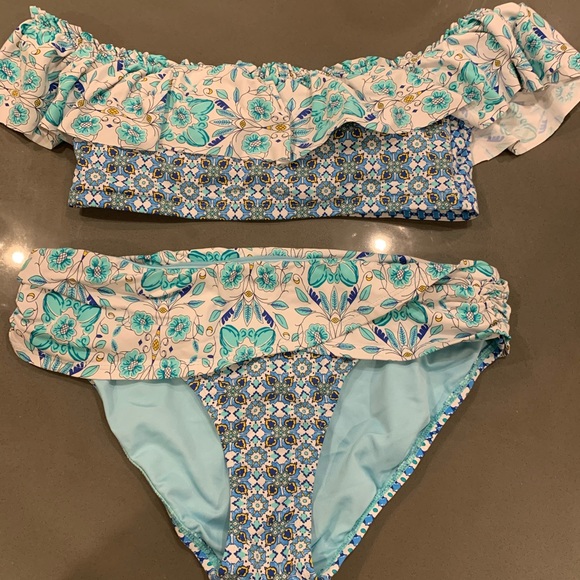 Ron Beattie Bikini Off-the-shoulder Ruffle - Picture 4 of 8